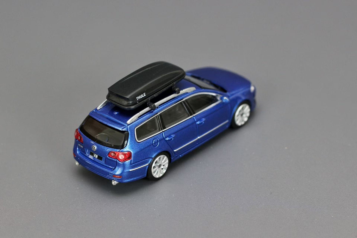 [Preorder] Volkswagen Dealer Edition 1:64 Volkswagen R36 Wagon Blue