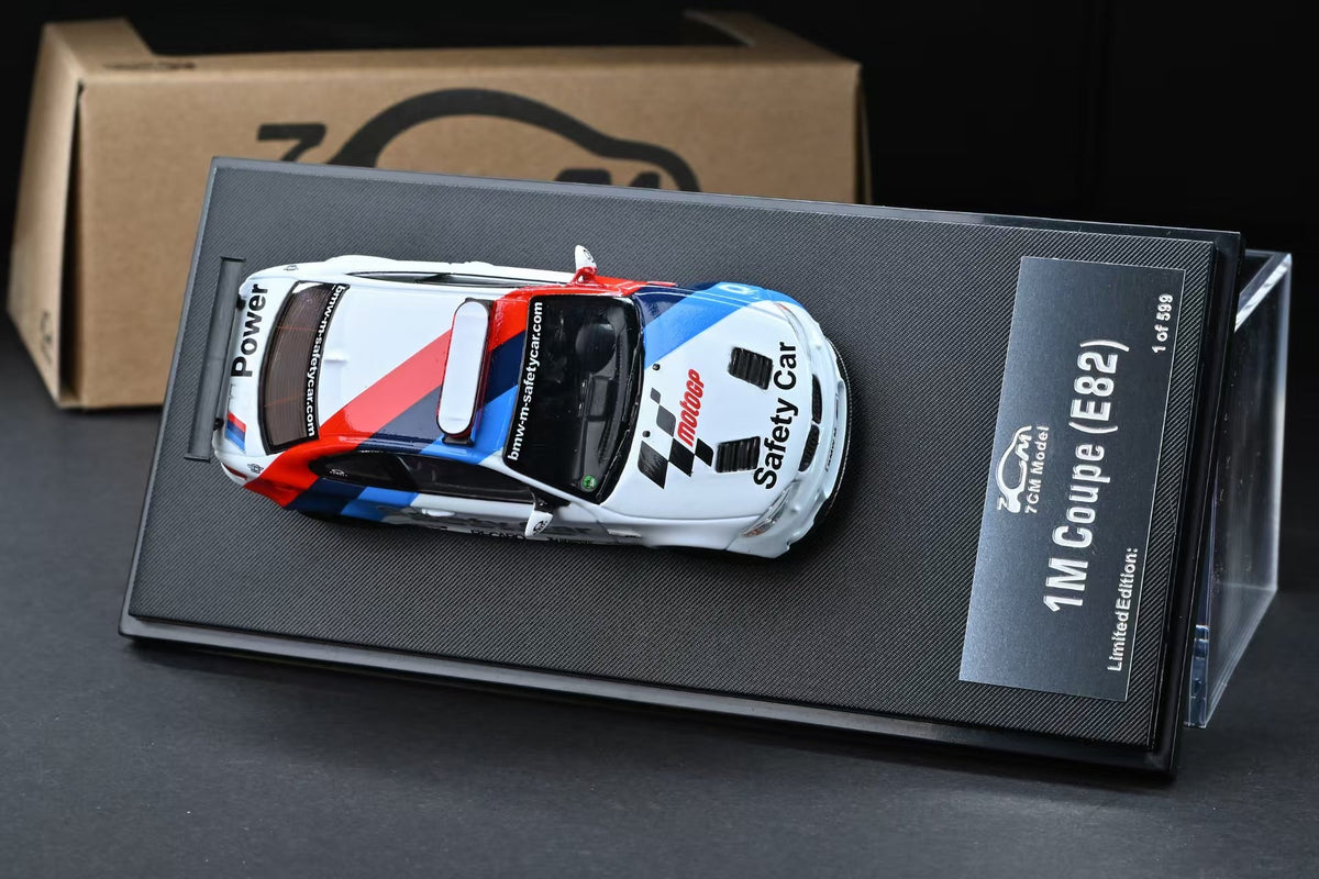 [Preorder] 7CM Model 1:64 BMW 1M Coupe (E82) Moto GP 2011 Safety Car