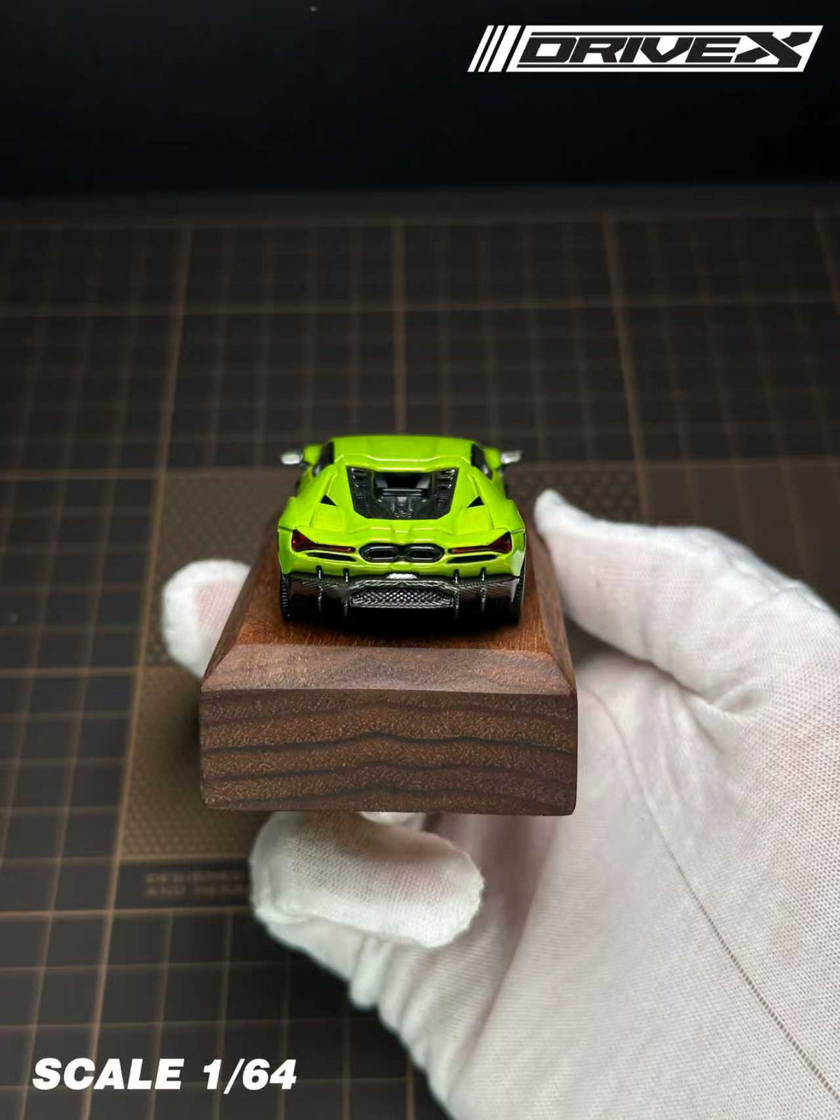 Drive X 1:64 Lamborghini Revuelto Hanging Card Board (7 Colours)