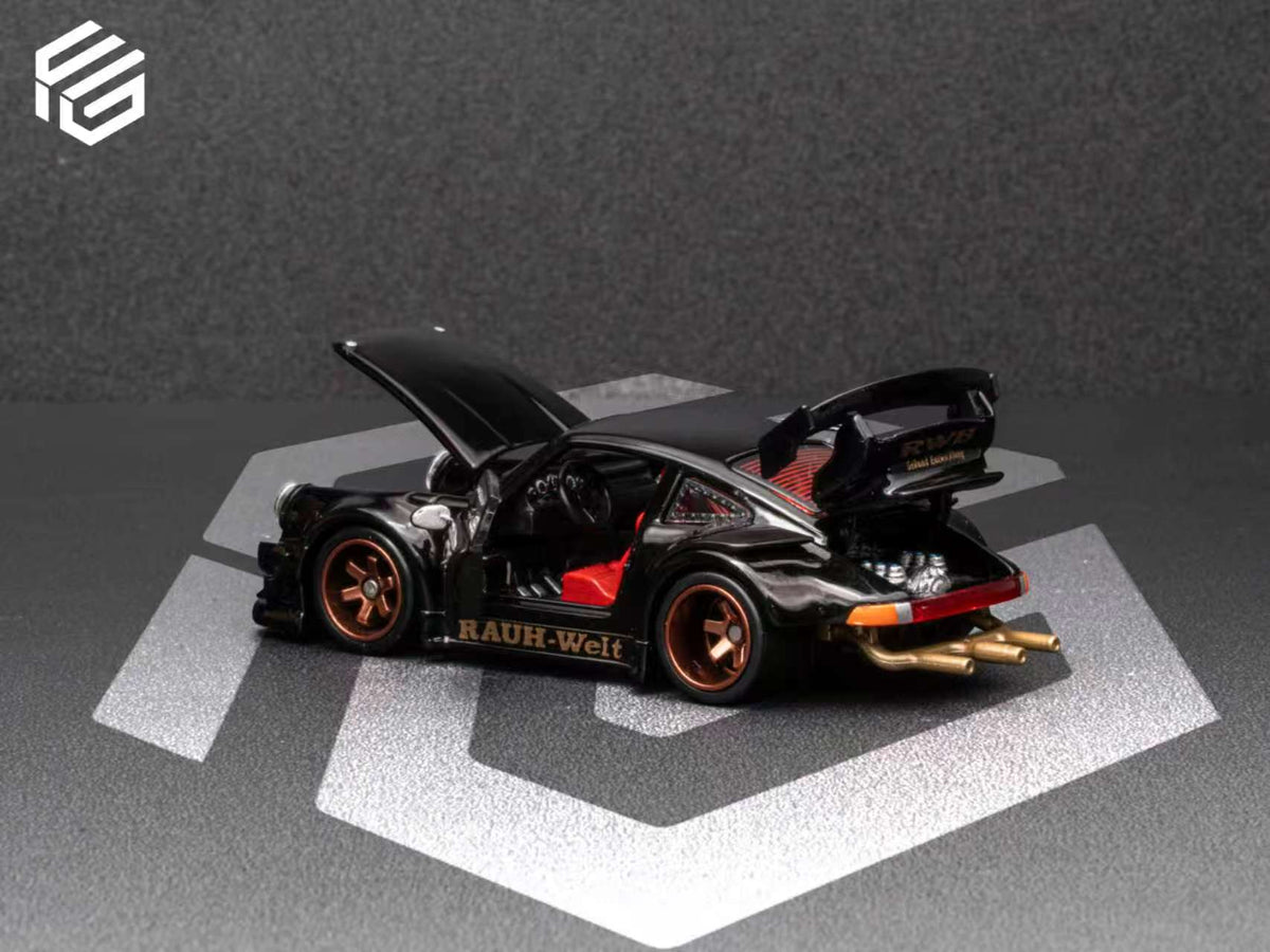 [Preorder] FG 1:64 RWB 930 Black