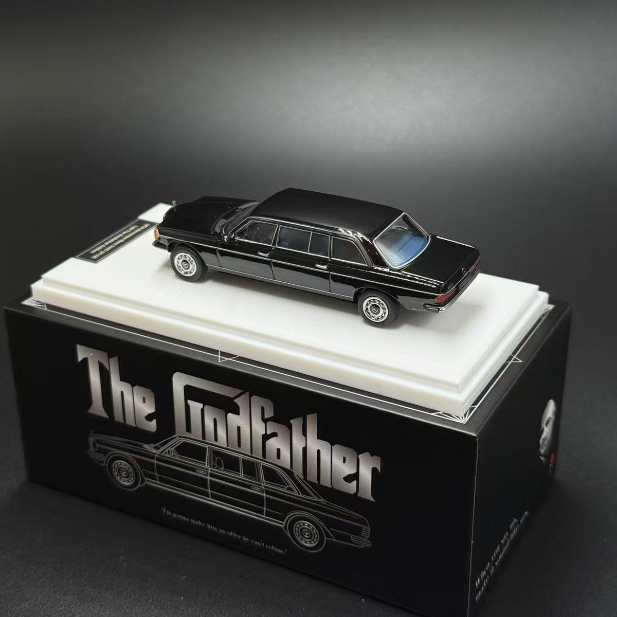 [Preorder] JIYI X GOC 1:64 MERCEDES BENZ 240D LIMO (W123) Black