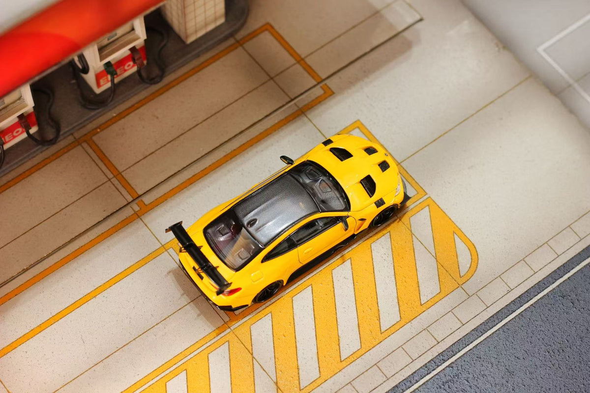 [Preorder] Street Weapon 1:64 BMW G82 M4 Widebody Yellow