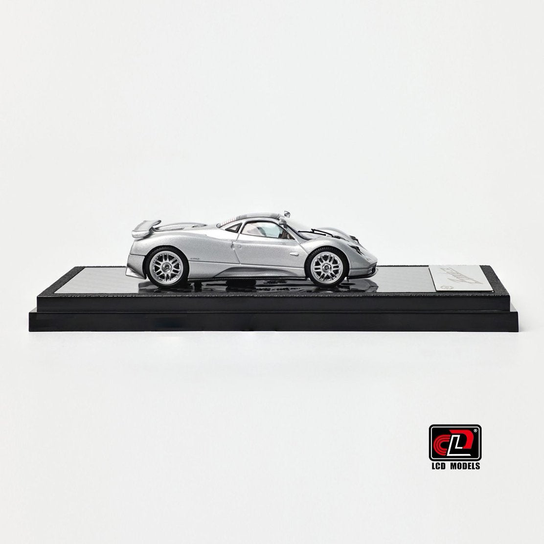LCD 1:64 Pagani Zonda C12 LCD64044-SI