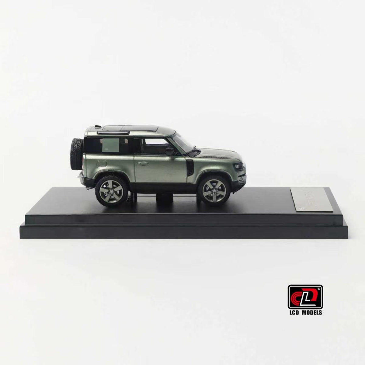 [Preorder] LCD 1:64 Land Rover Defender 90 (3 Colours) LCD64047-BL/ LCD64047-BU/ LCD64047-GR