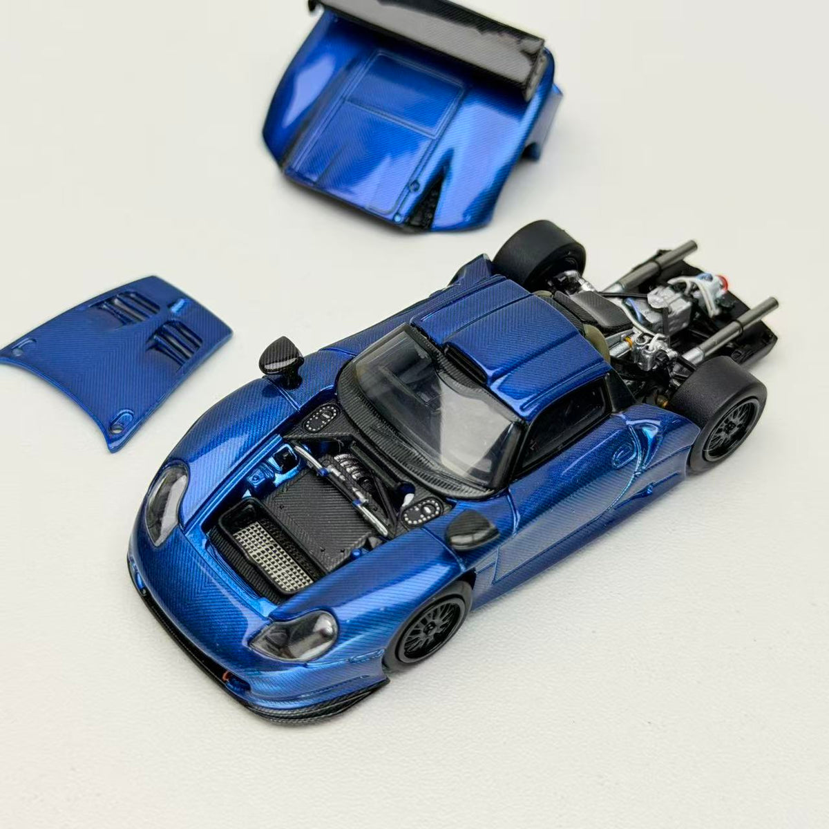 Transcend model 1:64 Porsche 911 GT1 24h LeMans 1997 (2 Colours)