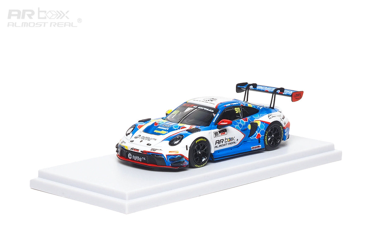 AR Box 1:64 Porsche 911 GT3 R - 2026 GT World Challenge Asia Sepang #911 Presentation Car 640004001