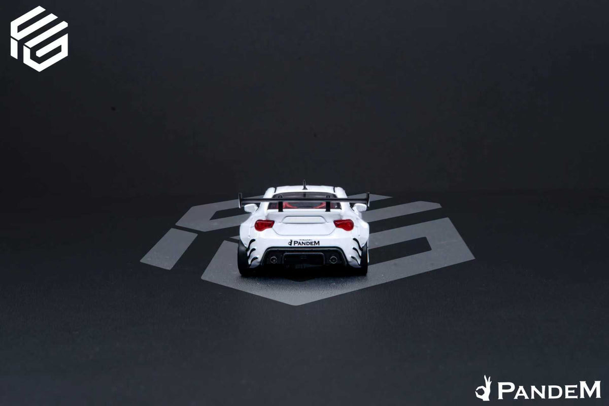 FG 1:64 Subaru BRZ Fully Open Pandem Modified Pearl White