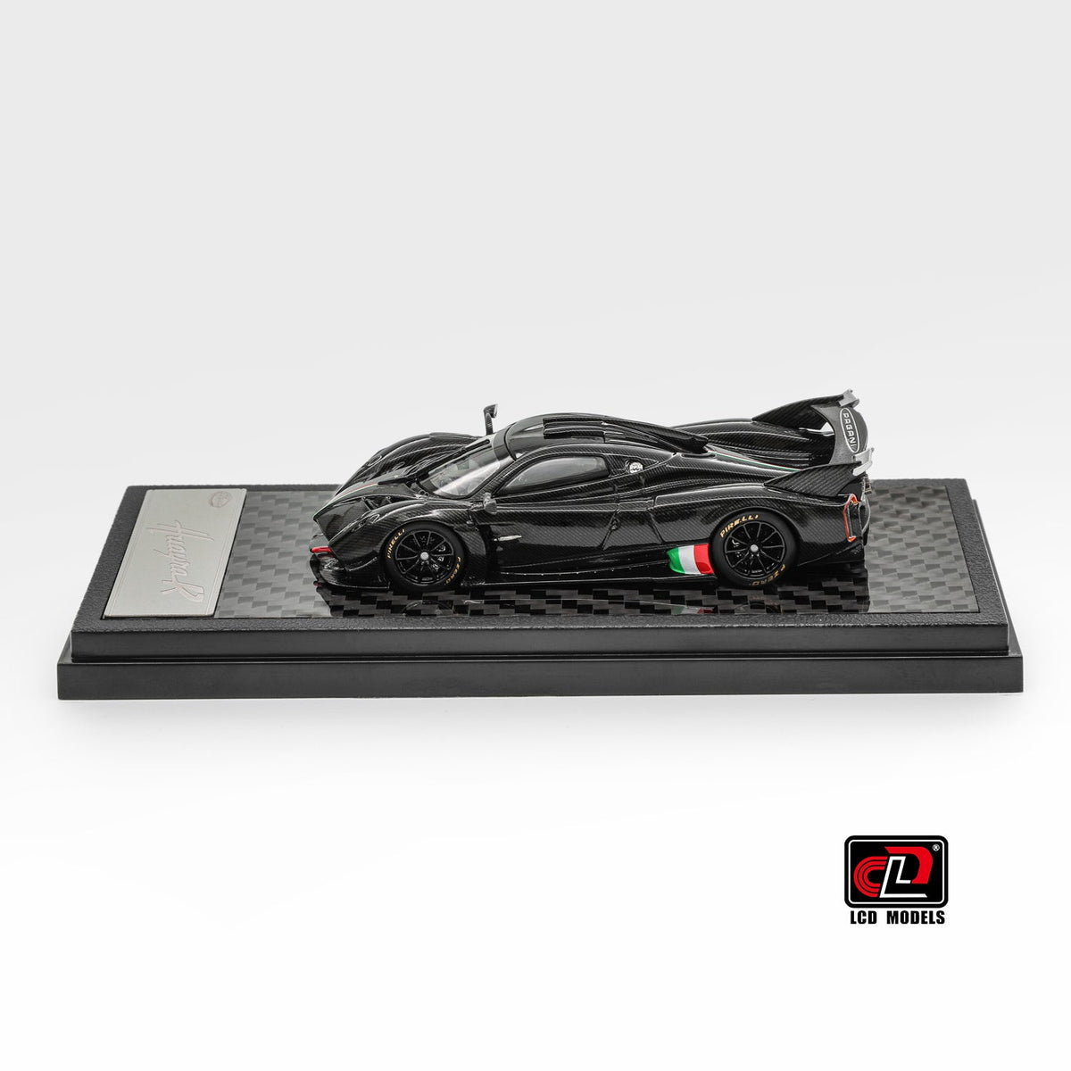 [Preorder] LCD 1:64 Pagani Huayra R Carbon Black with Italian flag LCD64028-CBI