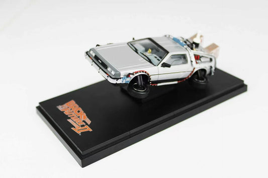 [Preorder] Zincit Model 1:43 Back to the Future Flying DeLorean (2 Versions)