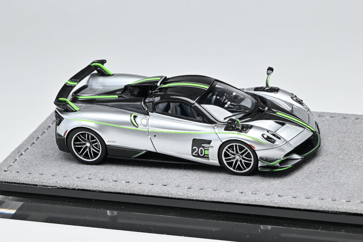 DMH 1:64 Pagani Huayra Roadster (5 Colours)