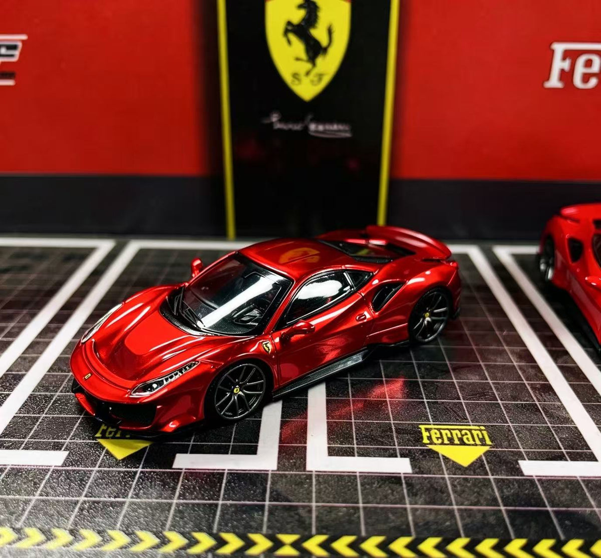 [Preorder] HG Model 1:64 488 Pista Coupe (2 Colours)