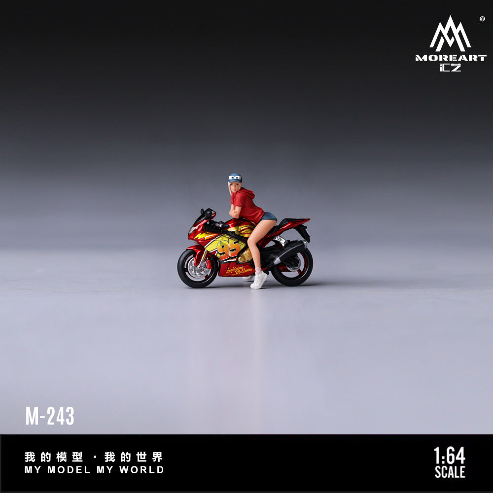 [Preorder] MoreArt 1:64 MCQUEEN SUZUKI MOTORCYCLE TRENDY GIRL DOLL SET MO222243