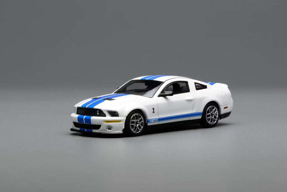 MOTORHELIX x Greenlight 1:64 Ford Mustang Shelby GT500 2007 (2 Colours)