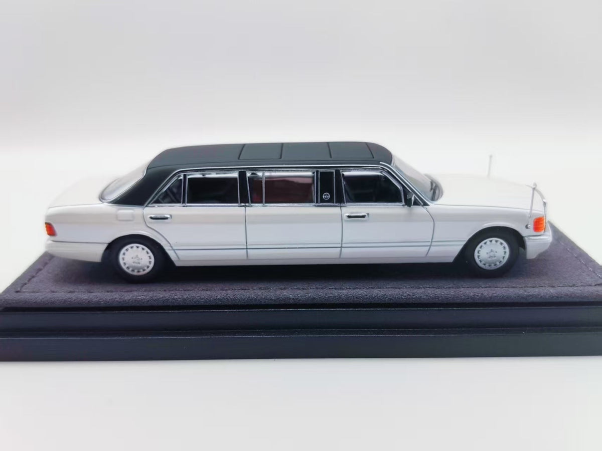 The Art of Model 1:64 Mercedes-Benz S-Class (W126) Pearl White