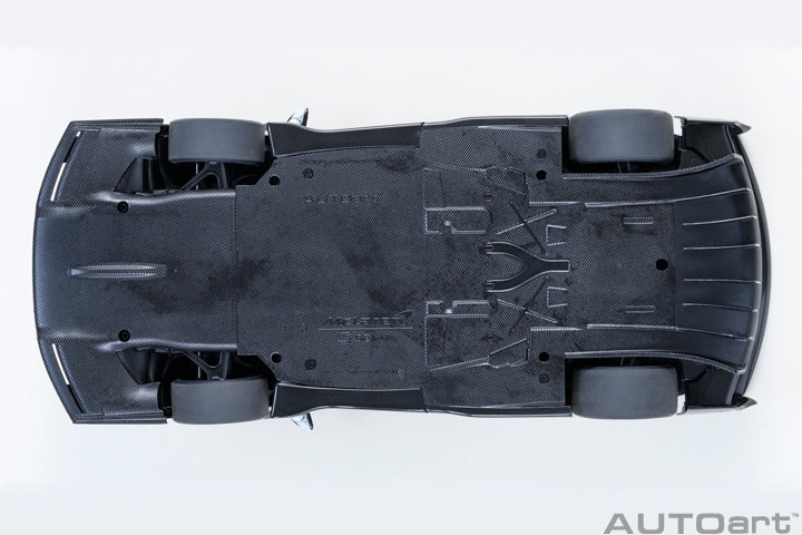 AUTOart 1:18 McLaren Senna GTR Silica White 81953