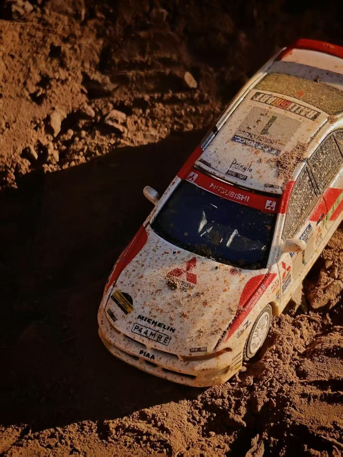 Bliss 1:64 Mitsubishi Golan Dirty Version