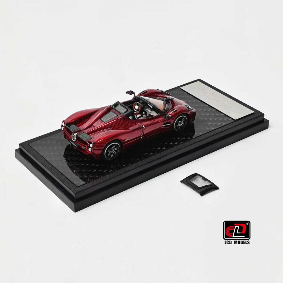 LCD 1:64 Pagani Utopia Roadster LCD64047-CR