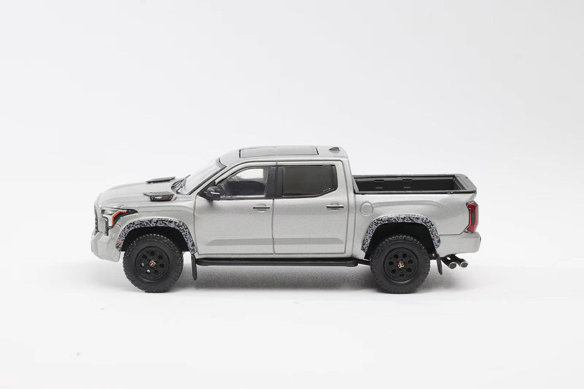 Shadow Pro 1:64 Toyota Tundra TRD PRO SILVER KS-064-562