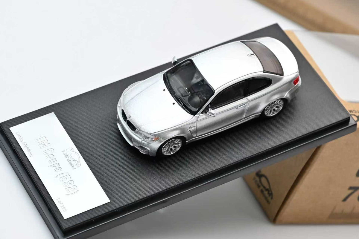 7CM Model 1:64 BMW 1M Coupe (E82) Glacier Silver Metallic