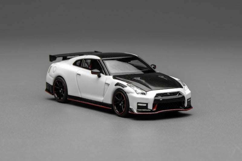 MOTORHELIX 1:64 Nissan GT-R NISMO (R35) Special Edition 2022 (3 Colours)
