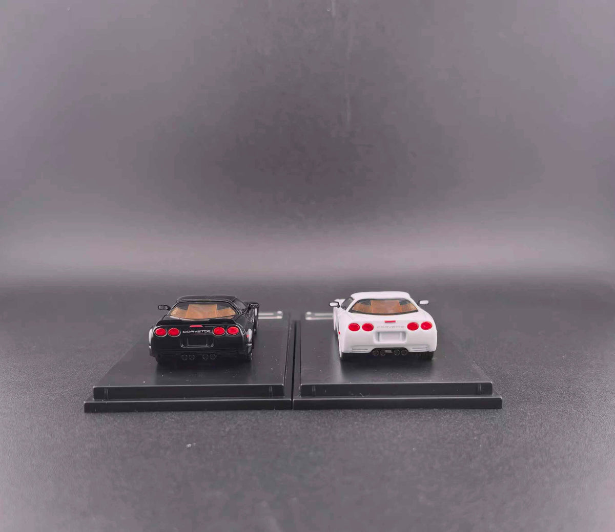 [Preorder] Fine Works64 1:64 Corvette C5 (2 Colours)