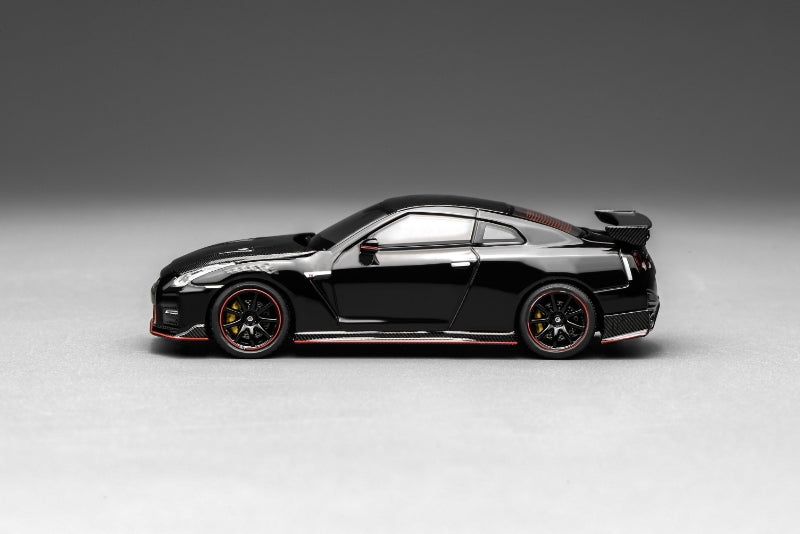 MOTORHELIX 1:64 Nissan GT-R NISMO (R35) Special Edition 2022 (3 Colours)