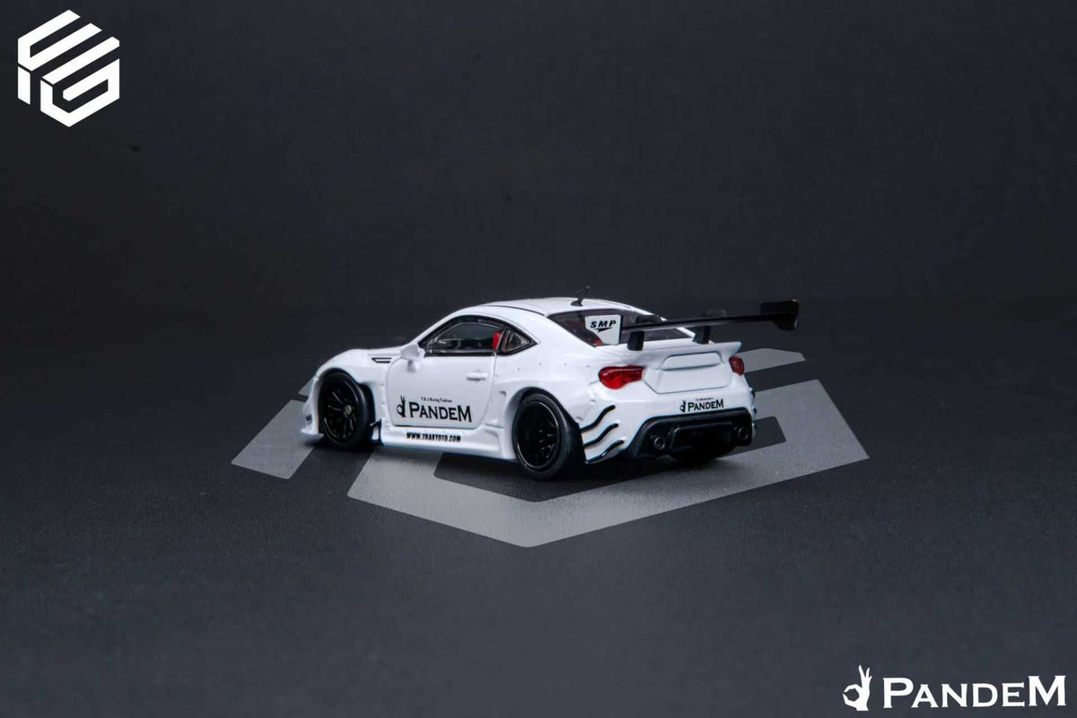 FG 1:64 Subaru BRZ Fully Open Pandem Modified Pearl White