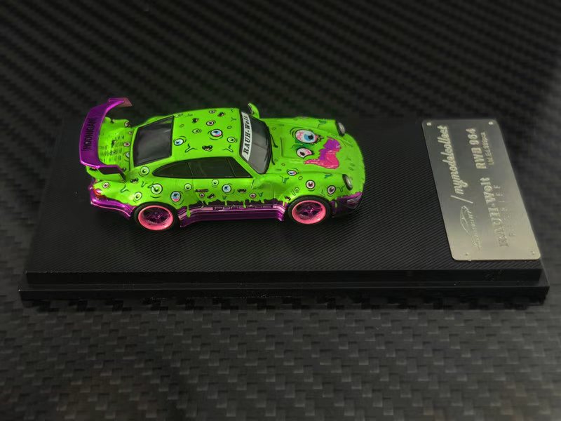 [Preorder] Model Collect 1:64 RWB964 GT Wing boo!nigan Livery MC640024G