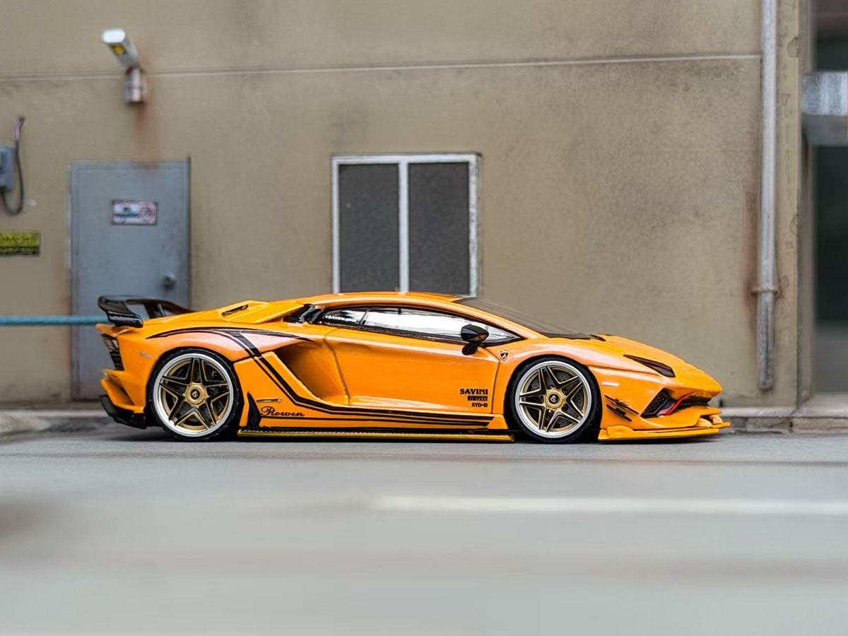 [Preorder] Rotating Wheel 1:64 Rowen Lamborghini Aventador S - Iridescent Yellow
