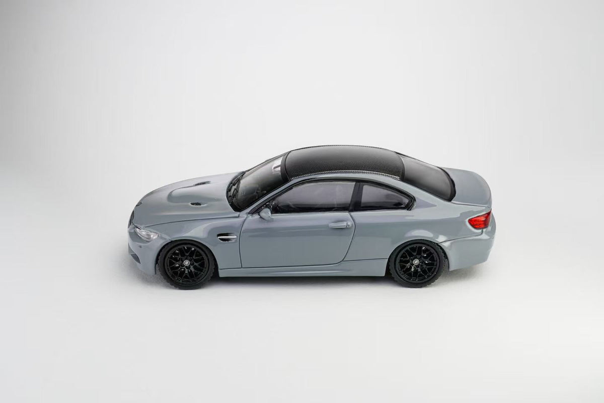 Fine Model 1:64 BMW M3 E92 (2 Colours)