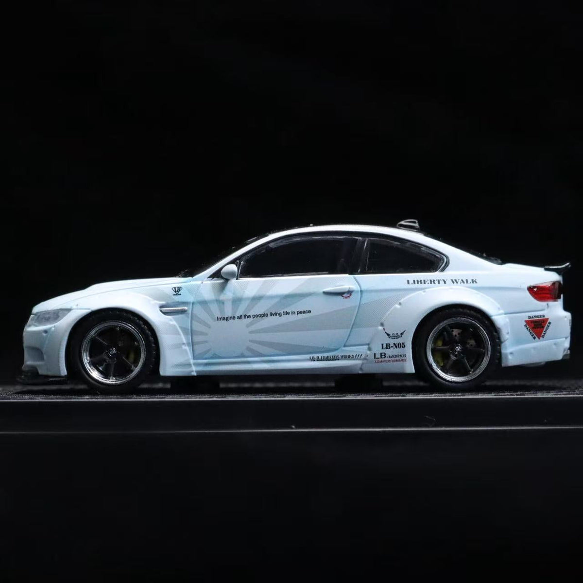Fine Model 1:64 BMW M3 E92 Denim Blue