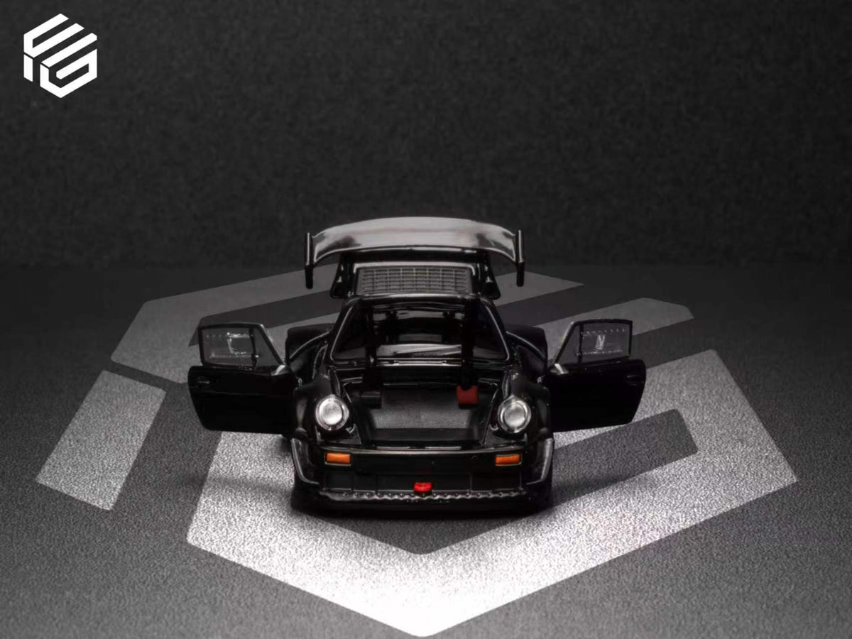 [Preorder] FG 1:64 RWB 930 Black