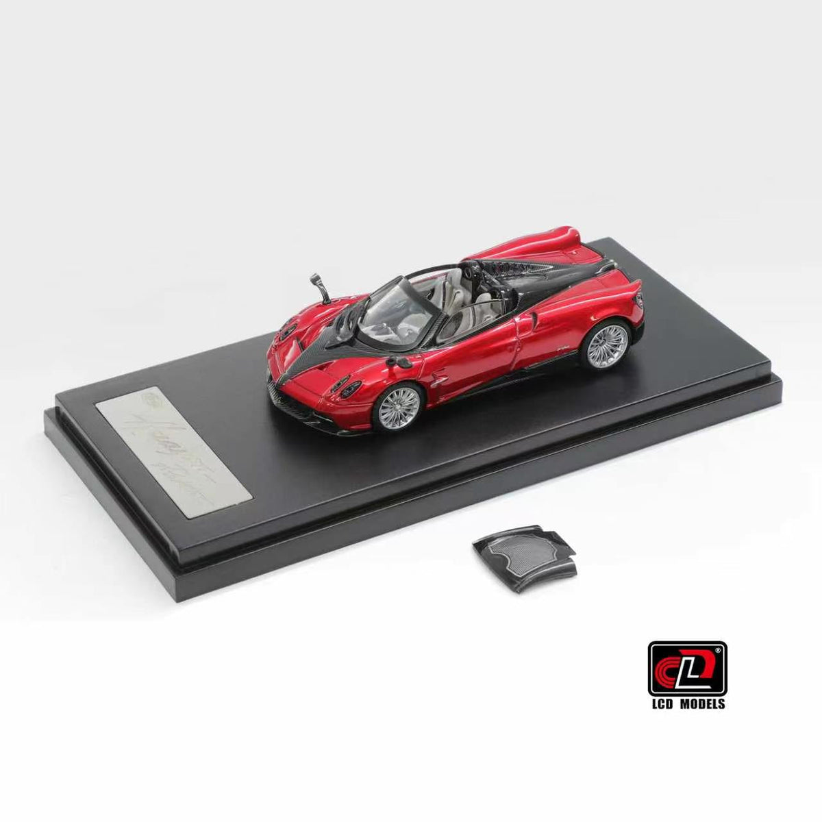 [Preorder] LCD 1:64 Pagani Huayra Roadster LCD64015-BB/LCD64015-RB