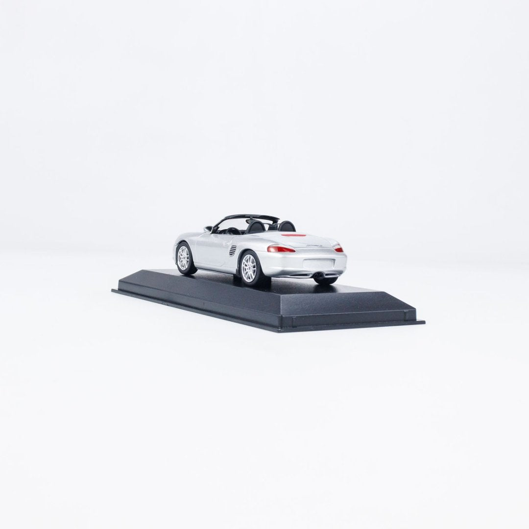 MINICHAMPS 1:43 PORSCHE BOXSTER S - 2002 - SILVER METALLIC 940062071