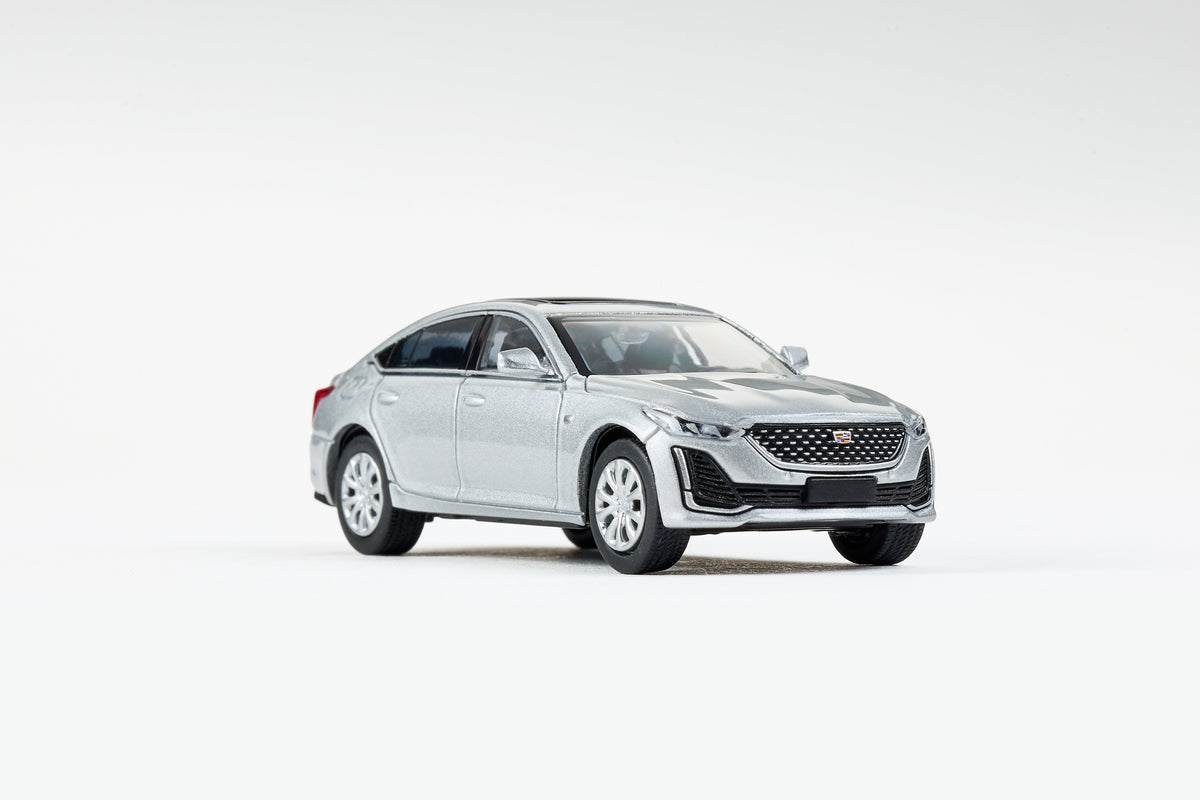 Massdi 1:64 Cadillac CT5 Silver CD1104