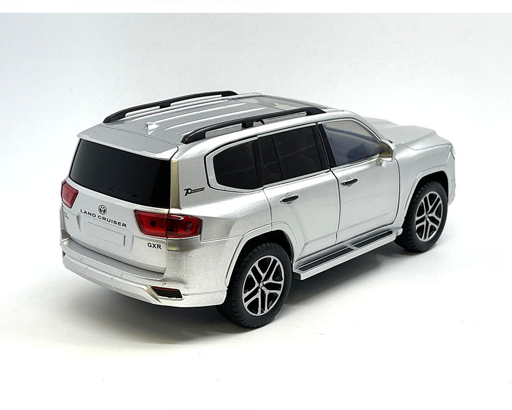 MiJo Exclusives 1:24 Toyota Land Cruiser 2023