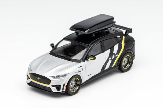 GCD 1:64 2021 Ford Mustang Mach-E GT SILVER/BLACK