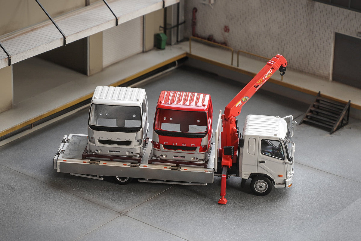 GCD 1:64 Mitsubishi Fuso Boom Truck (4 Colours)