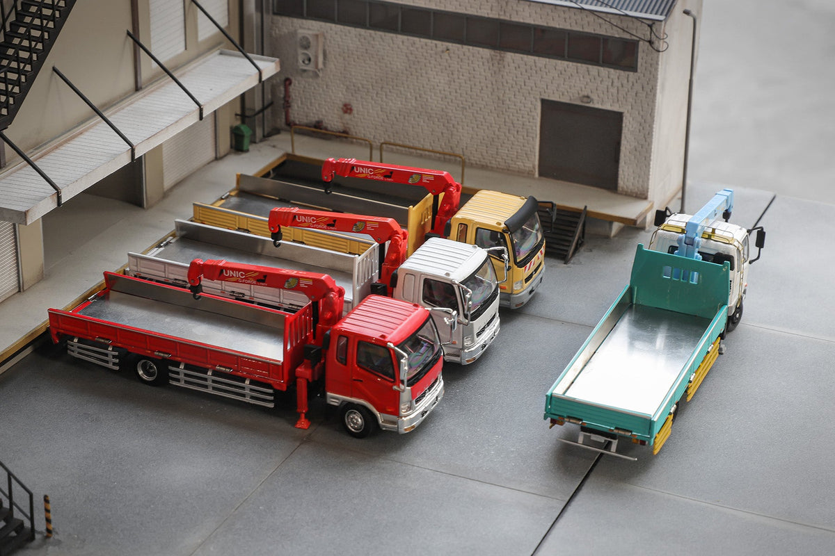 GCD 1:64 Mitsubishi Fuso Boom Truck (4 Colours)