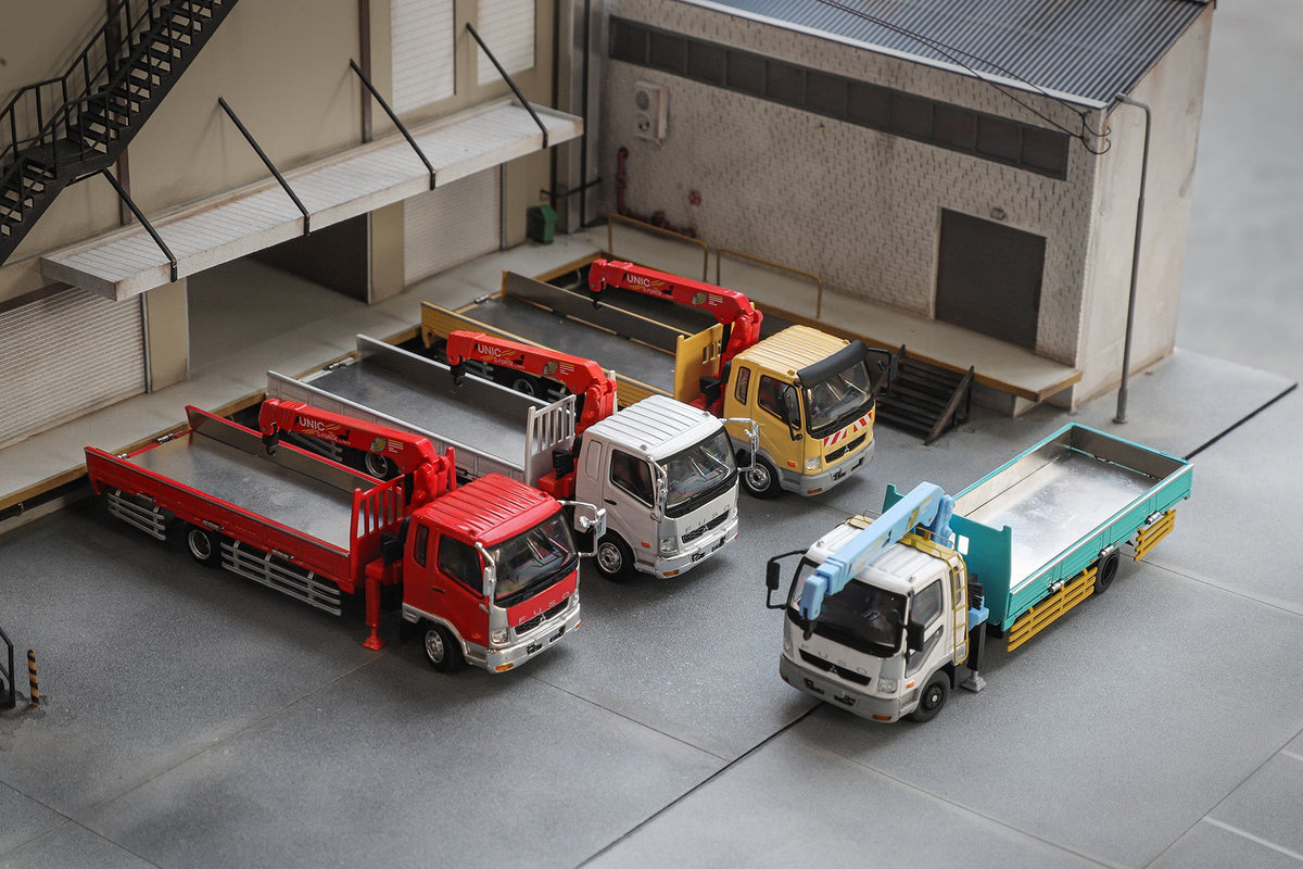 GCD 1:64 Mitsubishi Fuso Boom Truck (4 Colours)