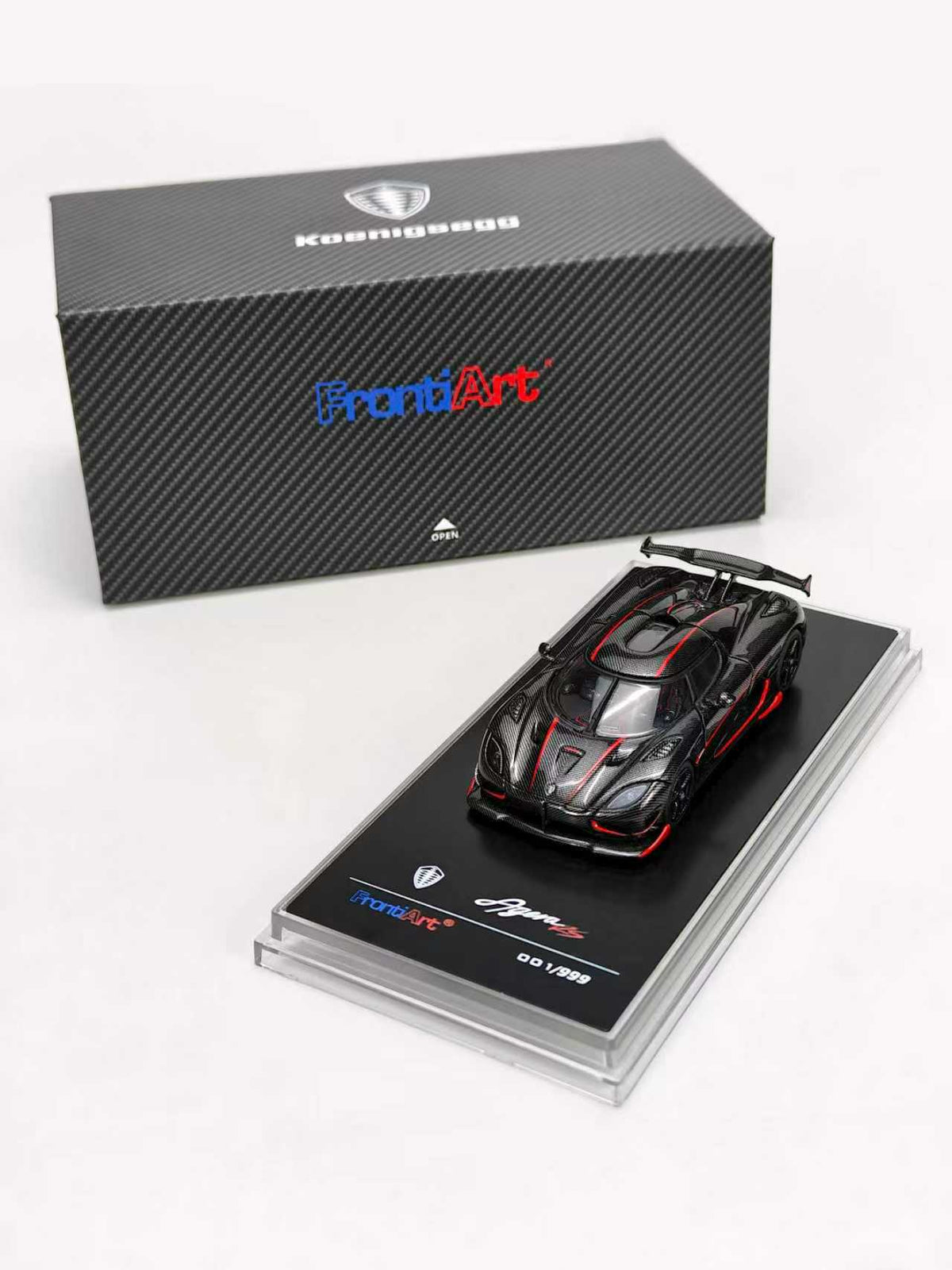 [Preorder] Frontiart 1:64 Koenigsegg Agera RS Carbon with Red Stripes