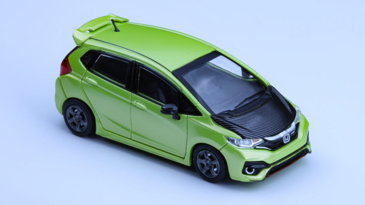 Micro Garage 1:64 Third Generation FIT GK5 RS (14 Colours)