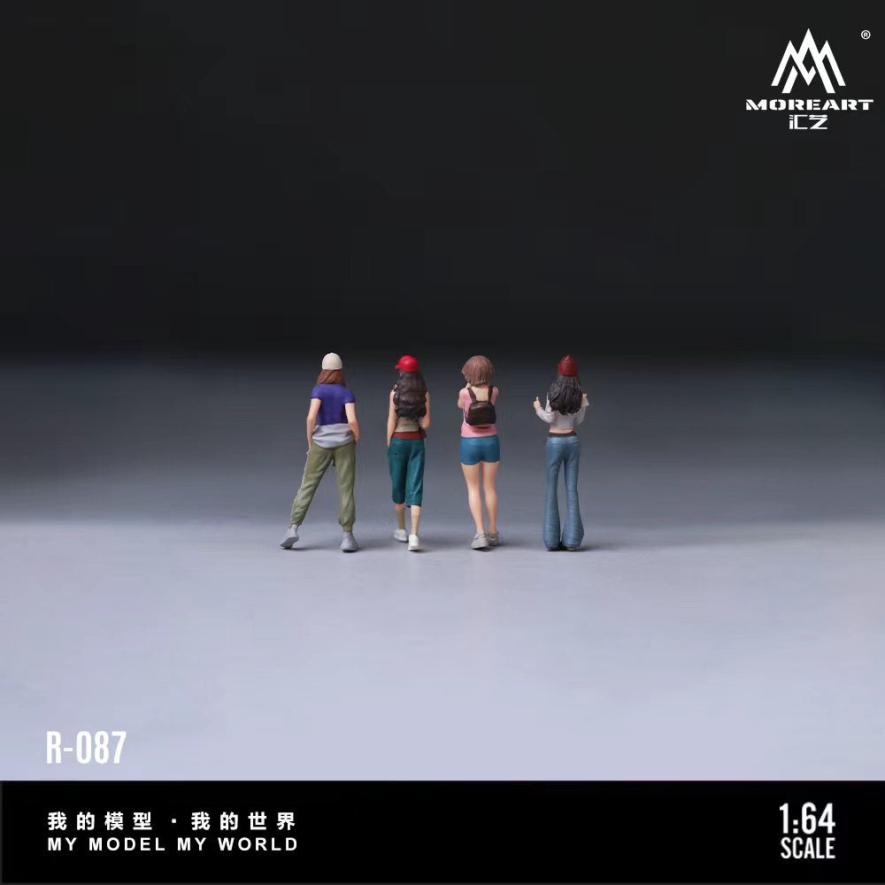 MoreArt 1:64 STREET SNAP BEST FRIENDS FOUR FIGURE SET MO223087