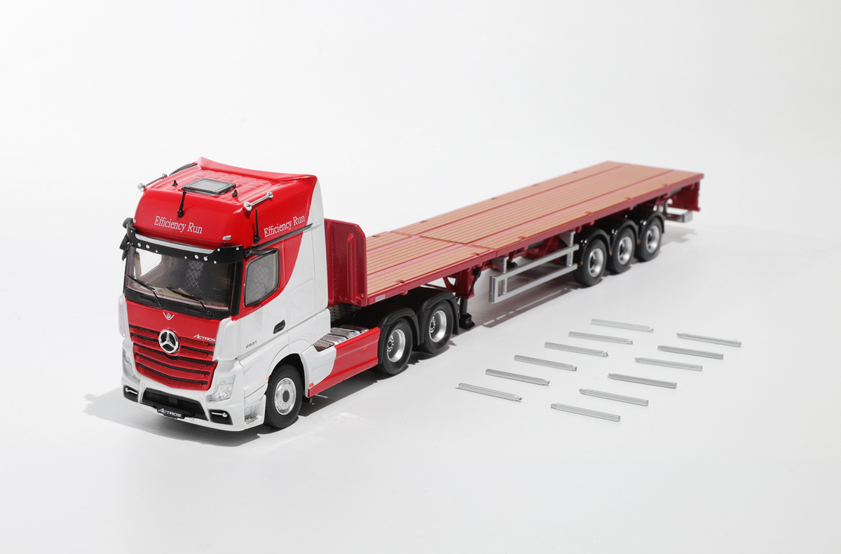 GCD 1:64 Mercedes-Benz Actros 3 axle tractor with retractable trailer (3 Colours)