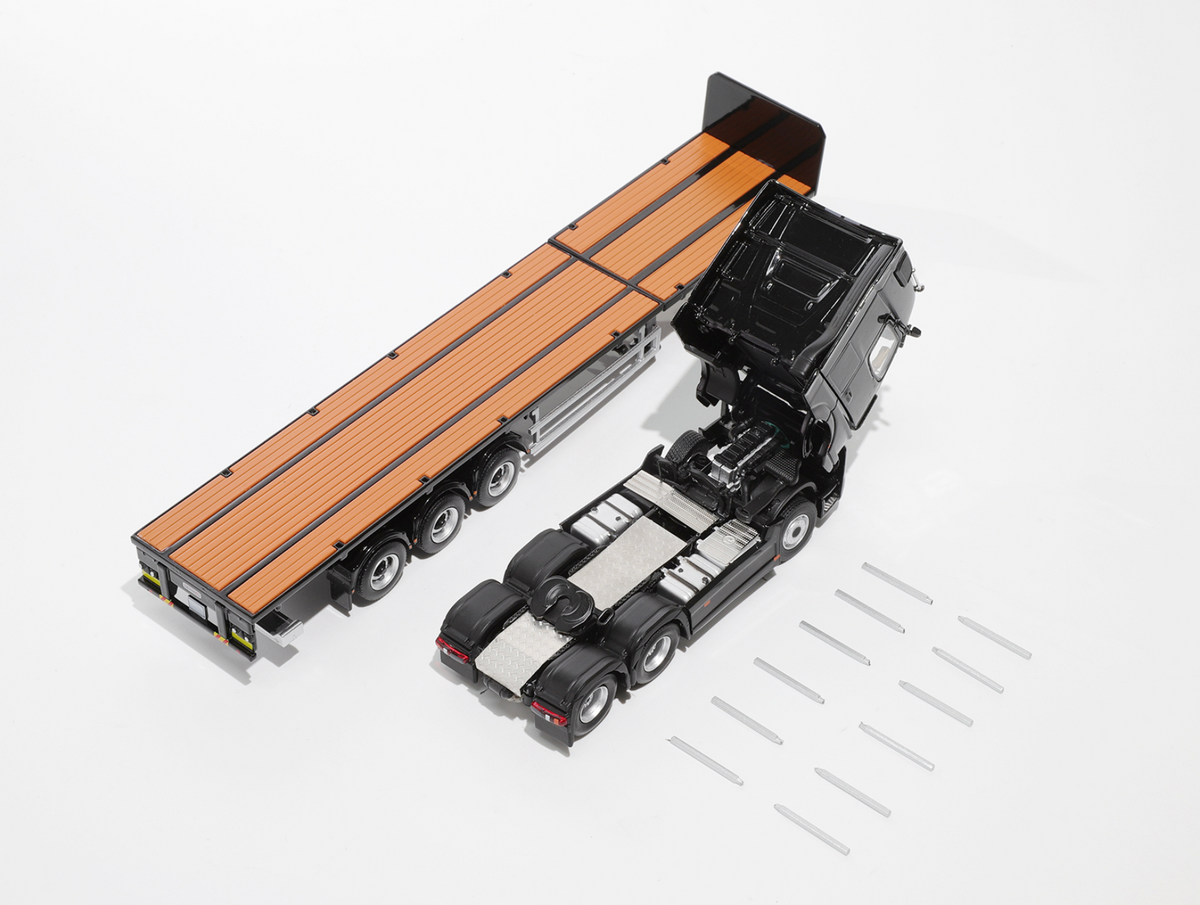 GCD 1:64 Mercedes-Benz Actros 3 axle tractor with retractable trailer (3 Colours)