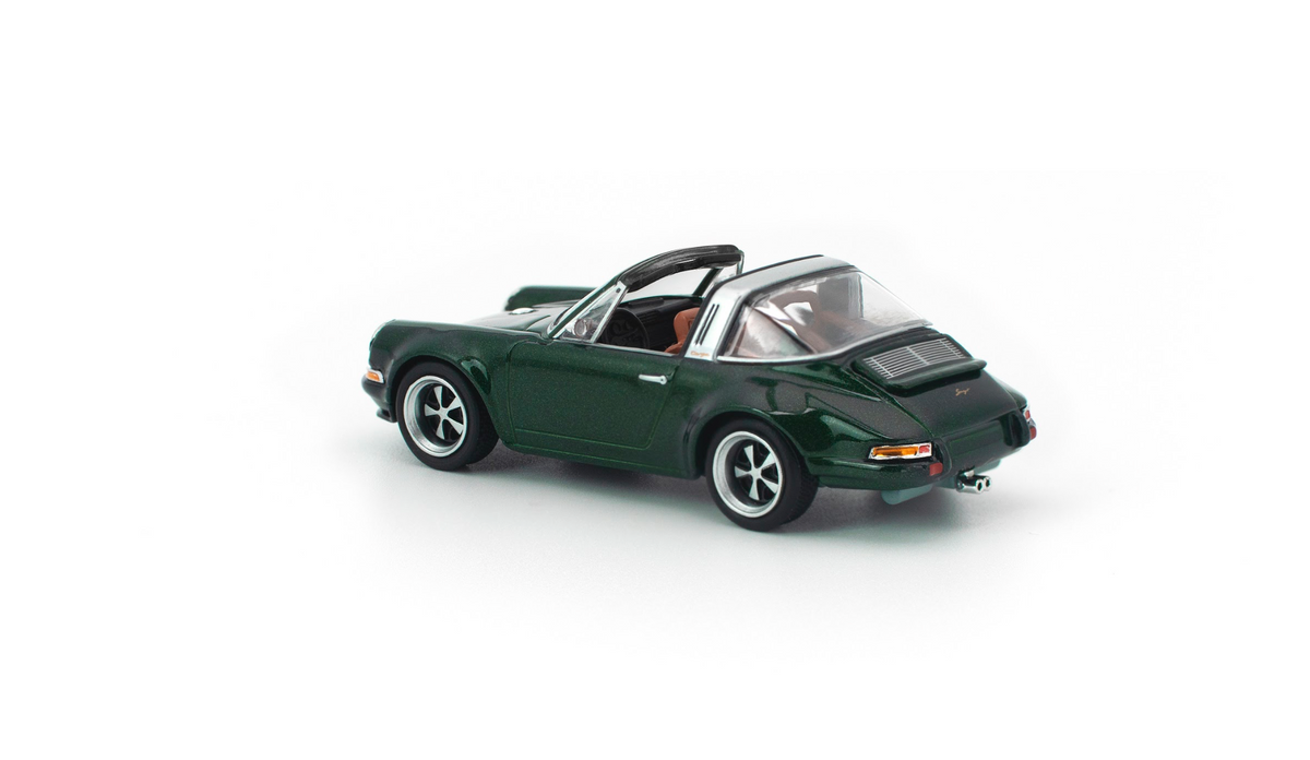 [Preorder] POPRACE 1:64 Porsche SINGER TARGA GREEN PR640068