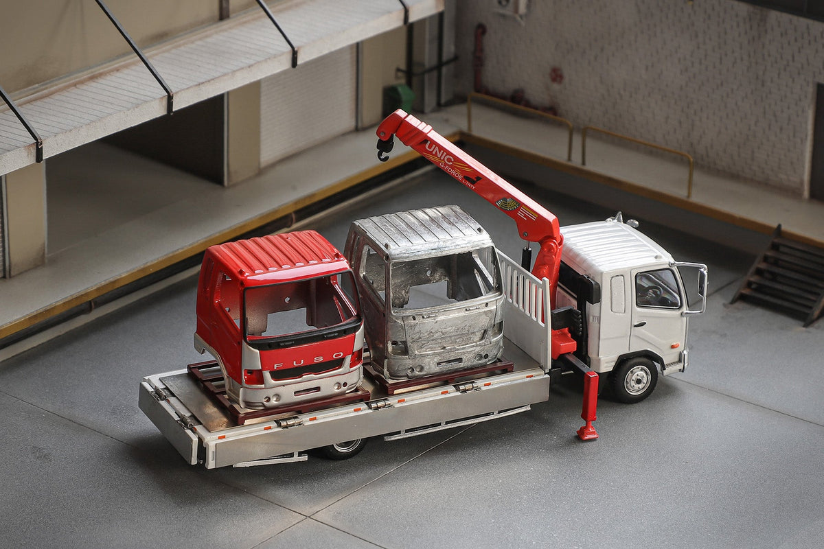 GCD 1:64 Mitsubishi Fuso Boom Truck (4 Colours)