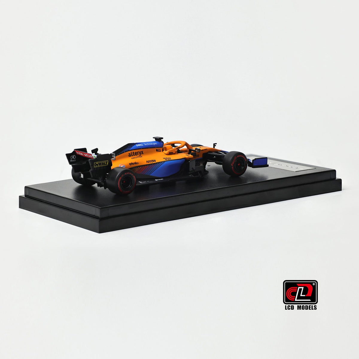 LCD 1:64 McLaren F1 MCL35 LCD64030-OR