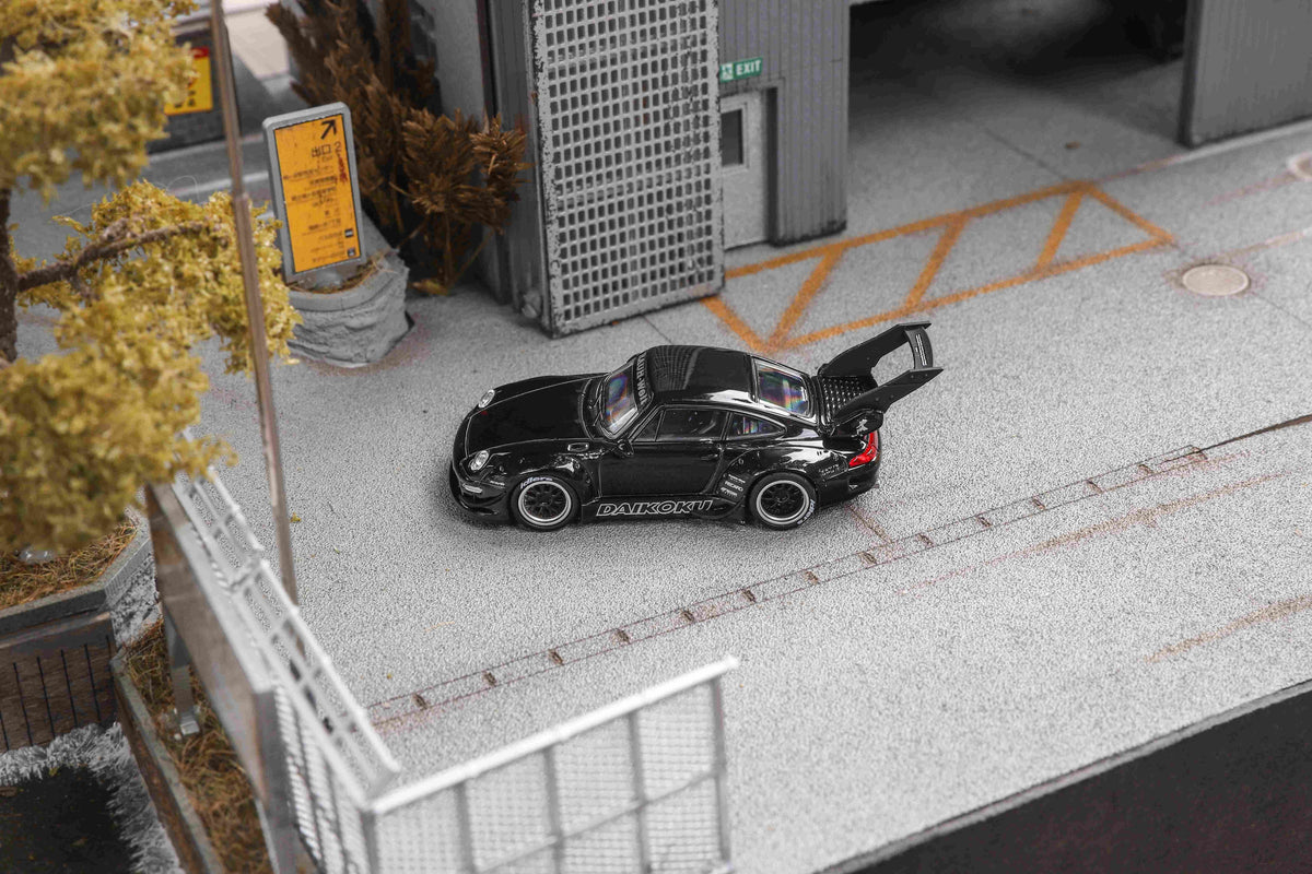Star Model 1:64 RWB 993 High Wing Black / Silver (2 Variant)