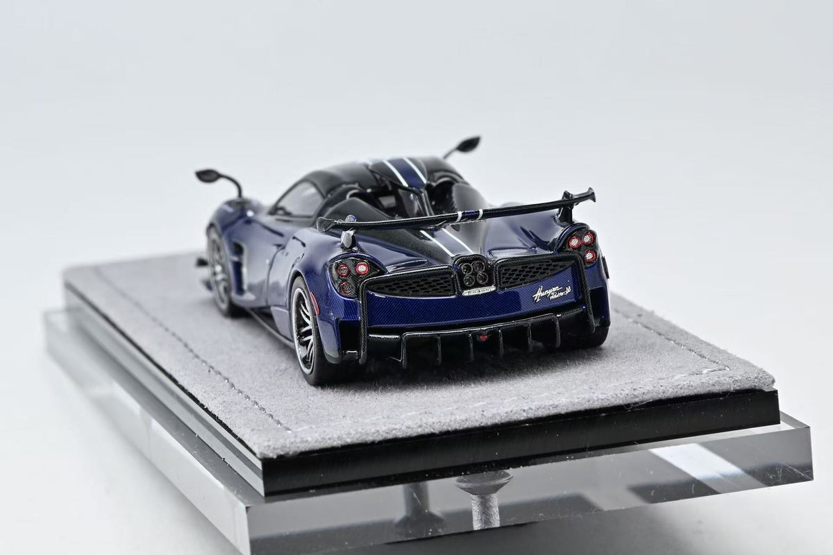 DMH 1:64 Pagani Huayra Roadster (5 Colours)